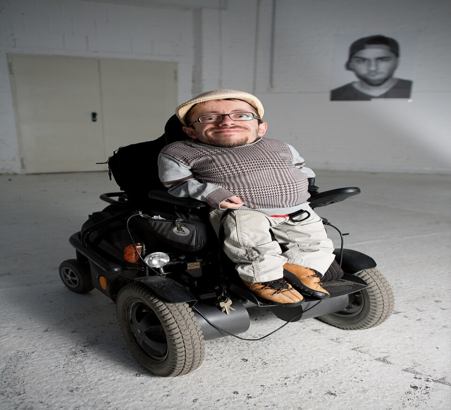 Raul_Krauthausen_(fotografiert_von_Christian_Lewandrowski)