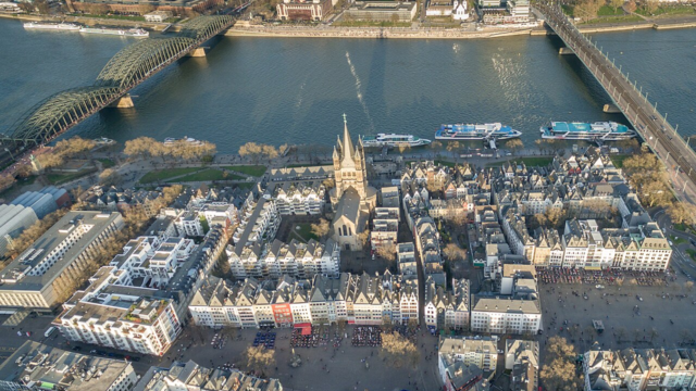 Die Kölner Altstadt als Luftbild