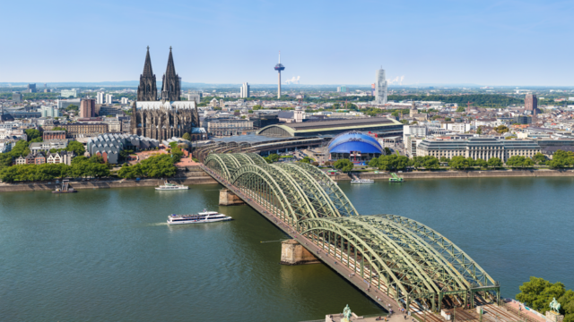 Inklusive Köln erleben: Barrierearme Wege in Altstadt & ÖPNV